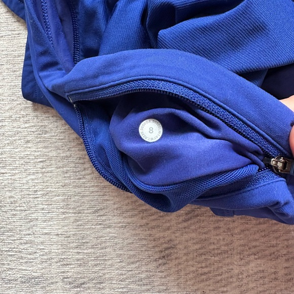 Lululemon Speed Up 4 Shorts Size 8 - Picture 3 of 3